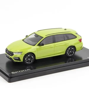 Model 1 43 Škoda Octavia IV RS Combi MAMBA GREEN Dokud Zásoby Vydrží