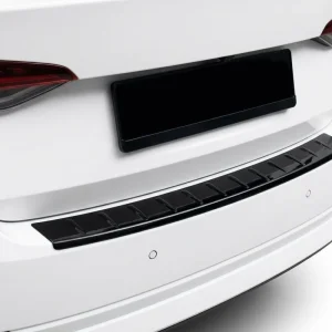Kryt prahu zadních dveří Škoda Octavia IV Liftback (2019 - 2024) plastový černý MILOTEC Časově Omezené