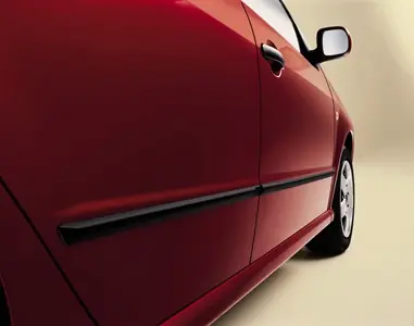 Boční ochranné lišty dveří Škoda Fabia I (1999 - 2008) - originál KDA400002 Víkendová Akce