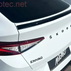 Škoda Enyaq Coupé 2023- - Zadní prodloužení kufru černý lesklý klavírlak Sezónní Sleva