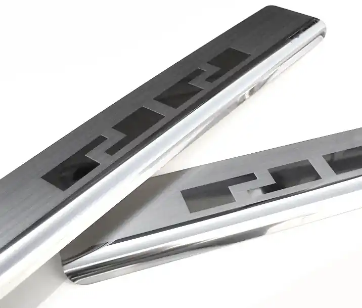 Nerezové prahové lišty Volkswagen Passat B6 (2005 - 2010) - Alu Frost Autentický
