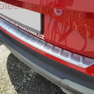 Must-Have Škoda Enyaq 2020-> - práh pátých dveří s výstupky, Alu Brush matný