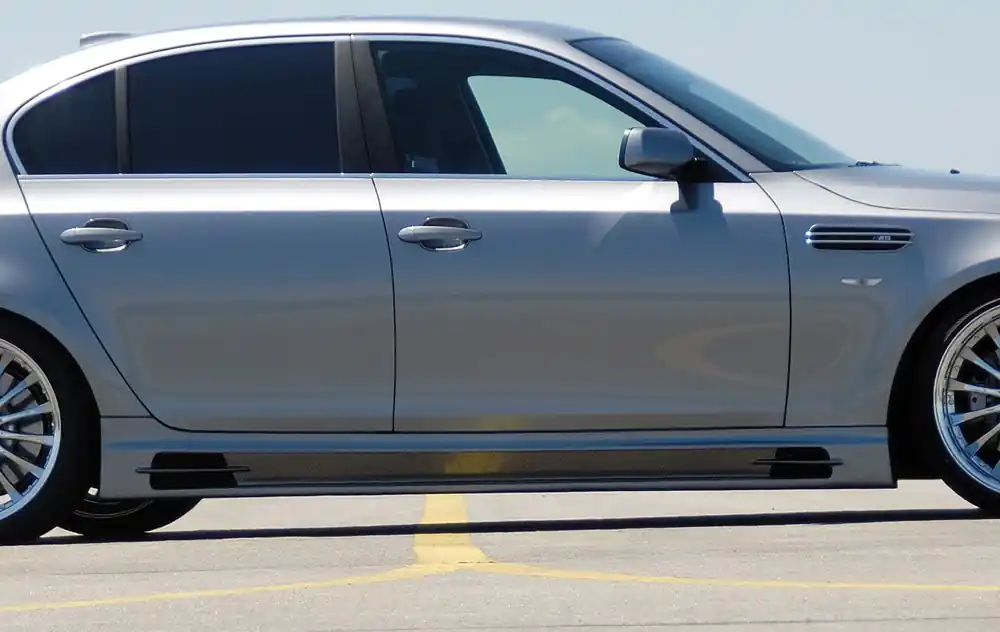 Akční Cena Rieger boční práh mont. strana levá pro BMW řada 5 E60, E61 sedan, touring vč. faceliftu, r.v. -08, 08-, plast ABS bez povrchové úpravy, s prolisem, s prolisem a dvěma výřezy