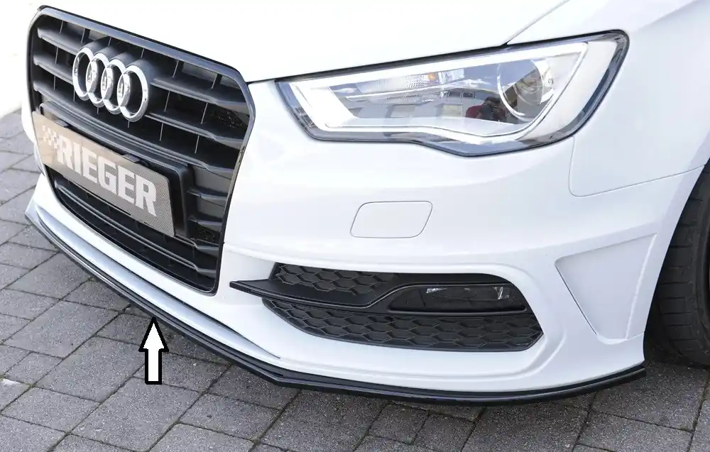 Zlevněný Rieger lipa pod přední nárazník pro Audi A3 8V 3-dvéř. (hatchback 8V1), 5-dvéř. (sportback 8VA) před faceliftem, 07/12-08/16, plast ABS lakovaný do černé lesklé barvy