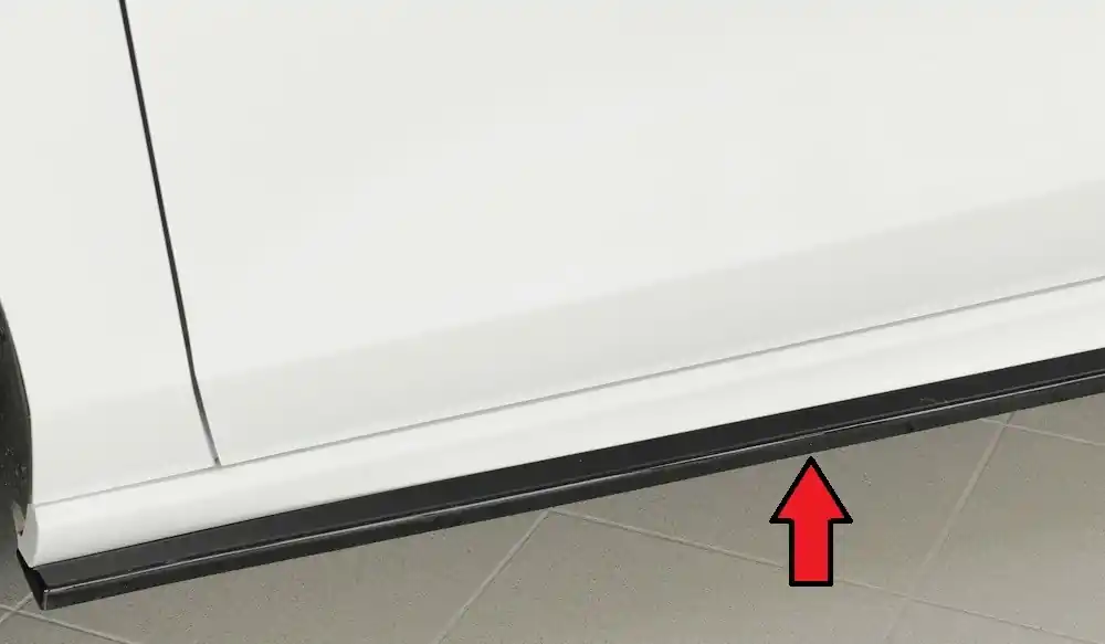 Akční Cena Rieger spoiler pod boční práh mont. strana levá pro Ford Focus 4 DEH, ST 5-dvéř. (combi), 5-dvéř. (hatchback), 5-dvéř. (sedan), 06/19-, 09/18-, plast ABS lakovaný do černé lesklé barvy