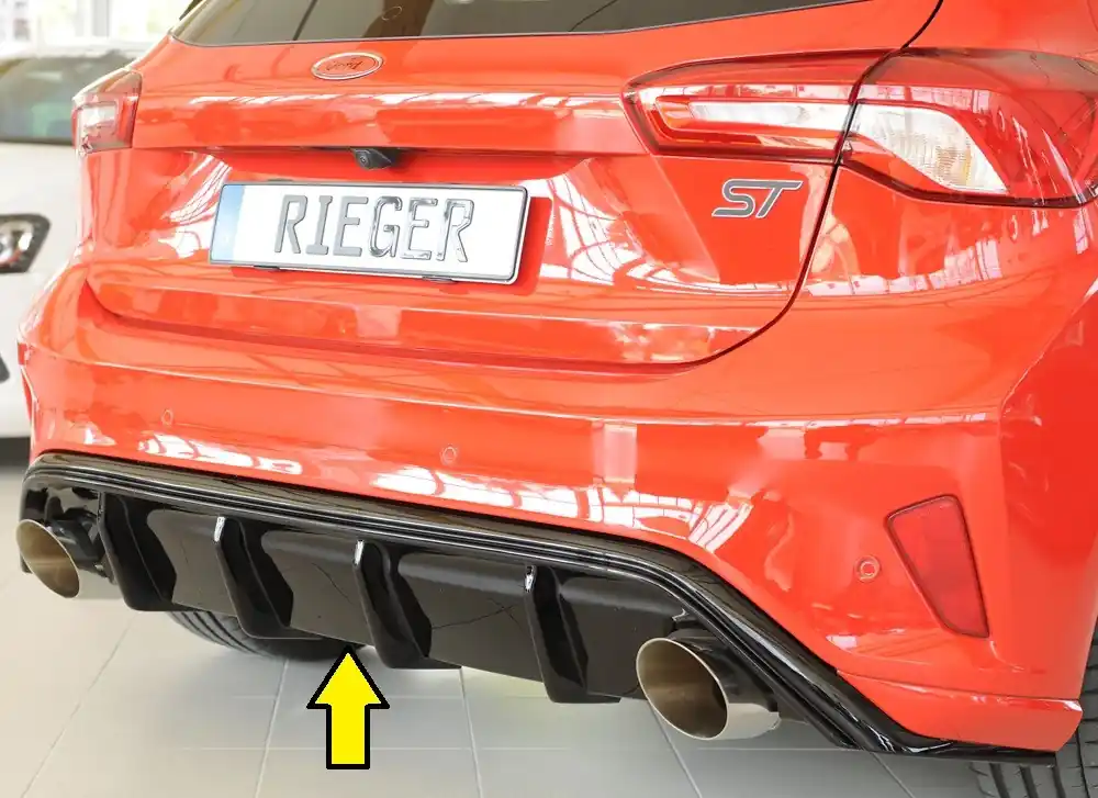 Rieger vložka zadního nárazníku (Typ 88194) pro Ford Focus 4 DEH 5-dvéř. (hatchback), plast ABS lakovaný do černé lesklé barvy Horká Nabídka