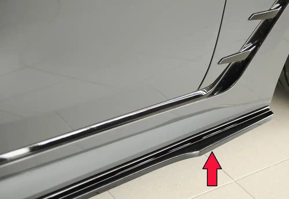 Levný Rieger spoiler pod boční práh mont. strana pro BMW i4 M G26 gran coupe (5-dvéř.), 11/21-, plast ABS lakovaný do černé lesklé barvy, pravá strana