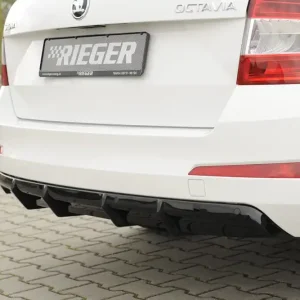 Rieger vložka zadního nárazníku pro Škoda Octavia 5E combi, sedan vč. faceliftu, plast ABS s povrchovou úpravou Carbon-Look, ABS plast lakovaný do černé lesklé barvy, pro vozy s parkovacím asistentem PDC Akce