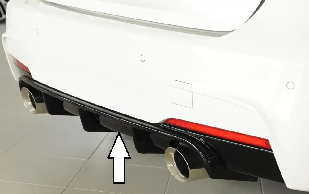 Tovární Cena Rieger vložka zadního nárazníku pro BMW řada 3 F30, F31 sedan, touring vč. faceliftu, plast ABS lakovaný do černé lesklé barvy, pro orig. koncovky na obou stranách (335i/340i look)