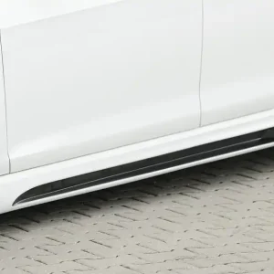Značkový Rieger boční práh mont. strana pravá pro Seat Leon FR 5F 3-dvéř. (sc), r.v. 01/13-, plast ABS s povrchovou úpravou Carbon-Look, s prolisem a výřezem