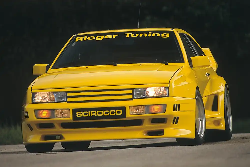 Expresní Doručení Rieger boční práh widebody II mont. strana levá pro Volkswagen Scirocco 2 kupé, r.v. 88-, GFK (laminát)