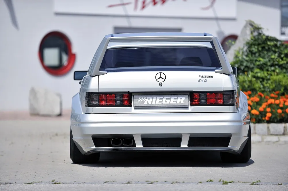Odeslání Ihned Rieger kompletní zadní nárazník widebody II pro Mercedes 190 W201 sedan, GFK (laminát)