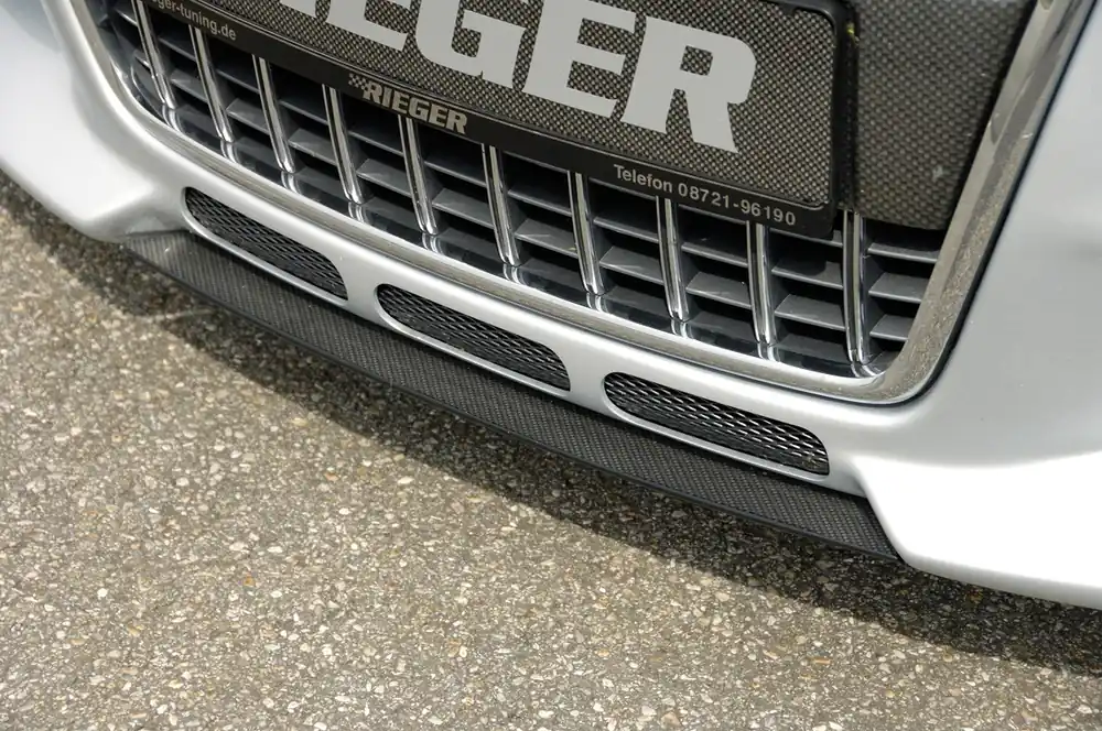 Rieger lipa pod přední nárazník Rieger pro Audi TT 8N kupé, roadster, plast ABS s povrchovou úpravou Carbon-Look, pod přední nárazník Rieger obj. kód Y 00055107/08/21/22 Expresní Doručení