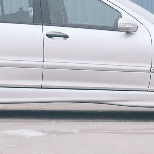 Rieger boční práh mont. strana pravá pro Mercedes třída C W203 sedan, sportcoupe, t-model, r.v. 05/00-, plast ABS bez povrchové úpravy Super Cena