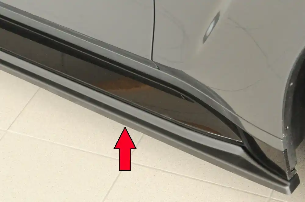 Autentický Rieger spoiler pod boční práh mont. strana pravá pro BMW řada 3 G81 M3 touring, r.v. 07/22-, plast ABS bez povrchové úpravy