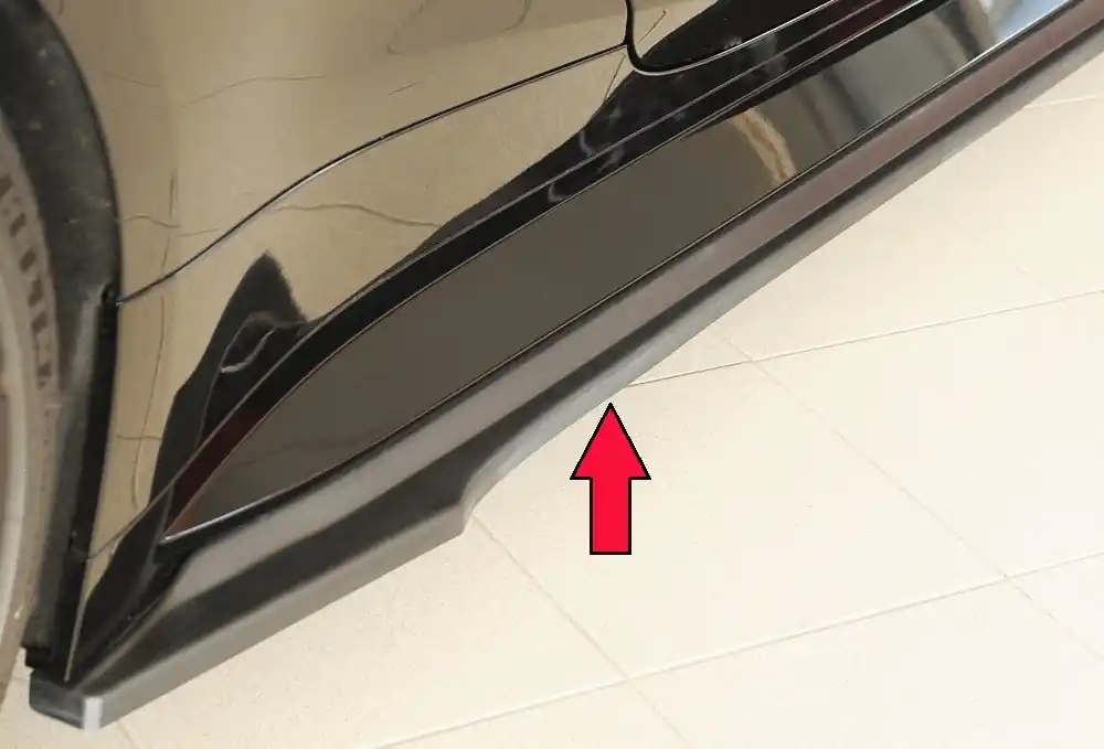 Rieger spoiler pod boční práh mont. strana pravá pro BMW řada 4 G83 M4 kabriolet, r.v. 06/21-, plast ABS bez povrchové úpravy Rychlé Dodání