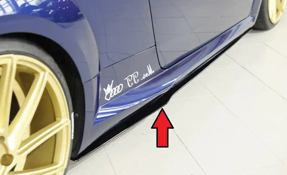 Značkový Rieger spoiler pod boční práh mont. strana pravá pro Audi TT 8J-FV, 8S kupé, roadster vč. faceliftu, r.v. 07/14-08/18, 09/18-, plast ABS bez povrchové úpravy