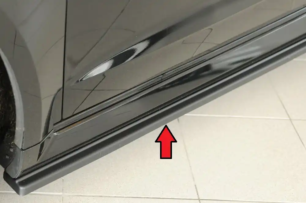 Rieger spoiler pod boční práh mont. strana levá pro Audi RS3 8V 5-dvéř. (sportback 8VA / 8VF), r.v. 02/17-, plast ABS bez povrchové úpravy Autentický