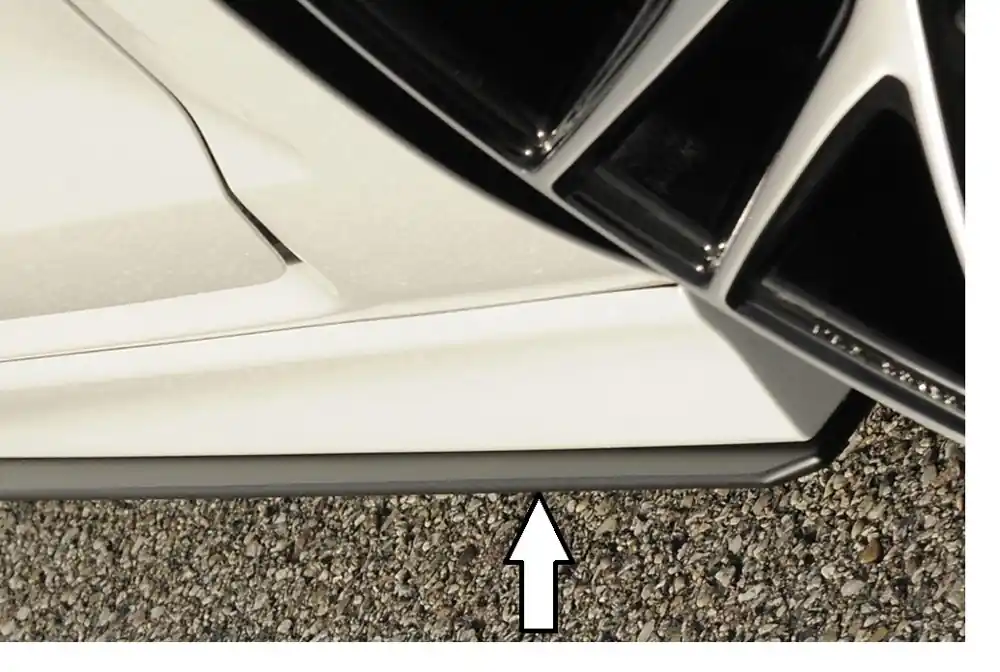 Zlevněný Rieger spoiler pod boční práh mont. strana pravá pro Volkswagen Golf 7 vč. GTD, R 3-dvéř., 5-dvéř. před faceliftem, r.v. 06/13-12/16, 10/12-12/16, 12/13-12/16, plast ABS bez povrchové úpravy
