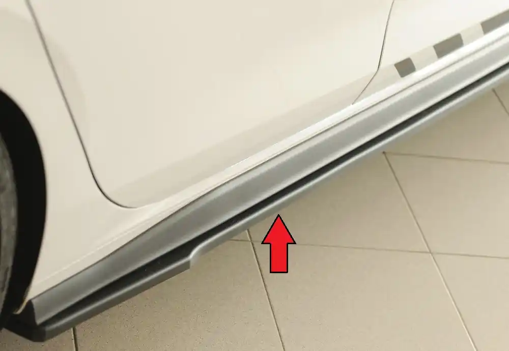 Rieger spoiler pod boční práh mont. strana pravá pro Volkswagen Golf 8 GTI Clubsport 5-dvéř., r.v. 10/20-, plast ABS bez povrchové úpravy Novinka